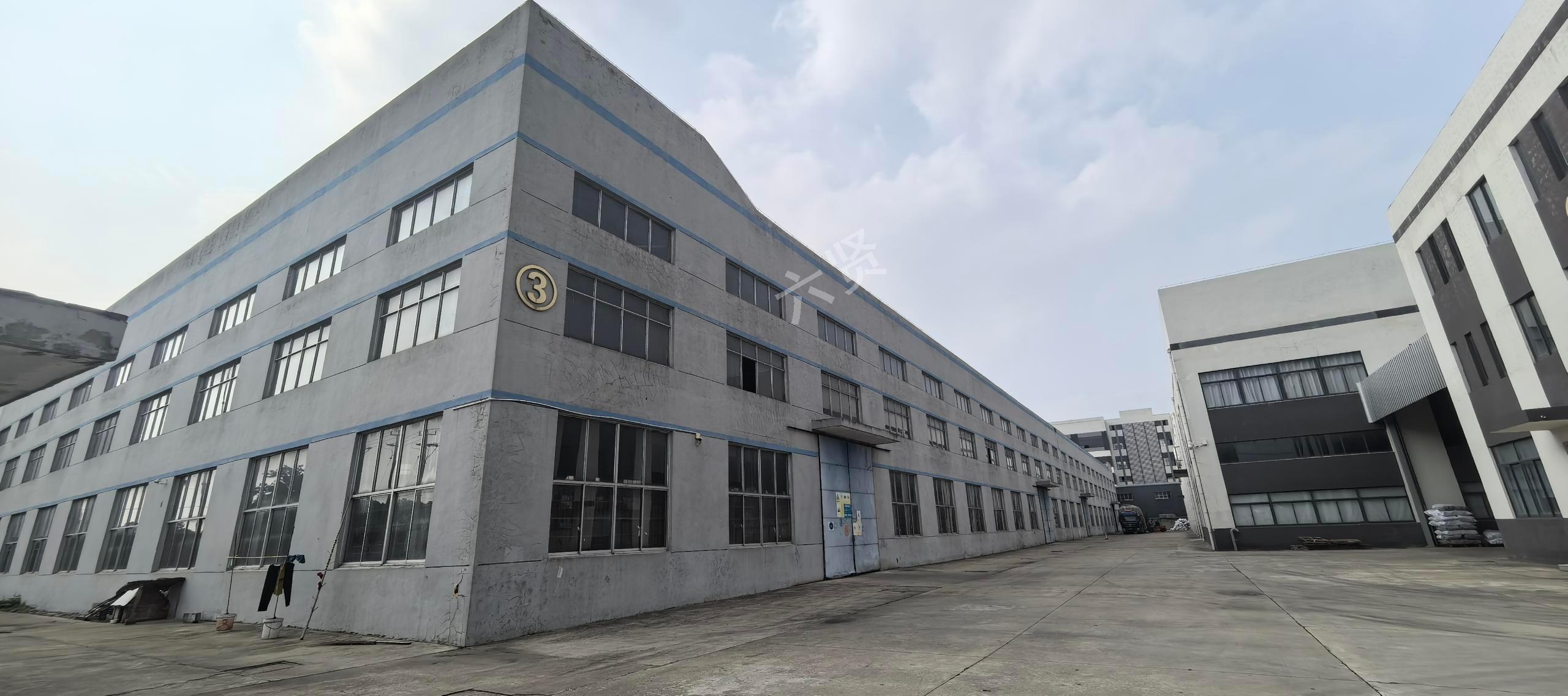 金坛荣和纺织独栋单层行车厂房出租