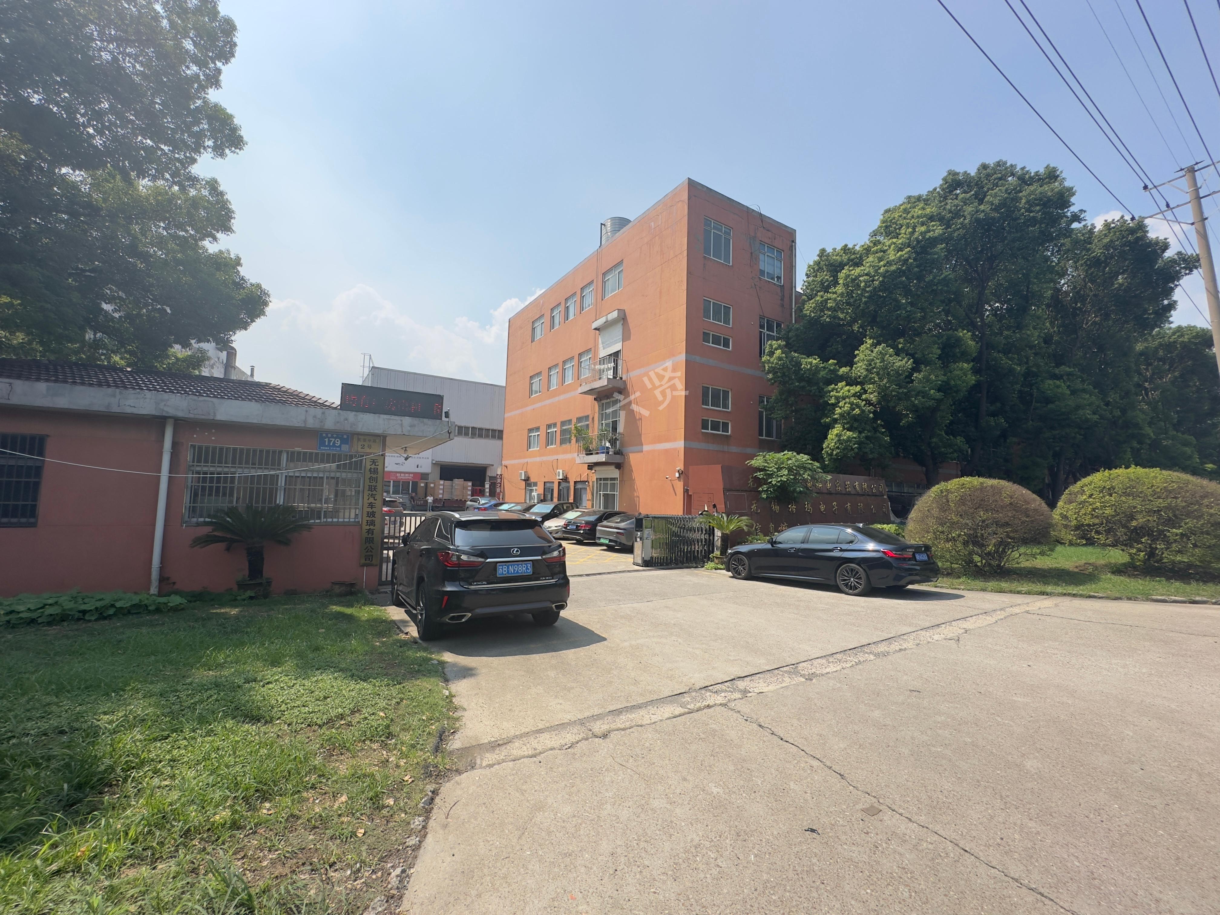 芙蓉中一路700平仓库120块