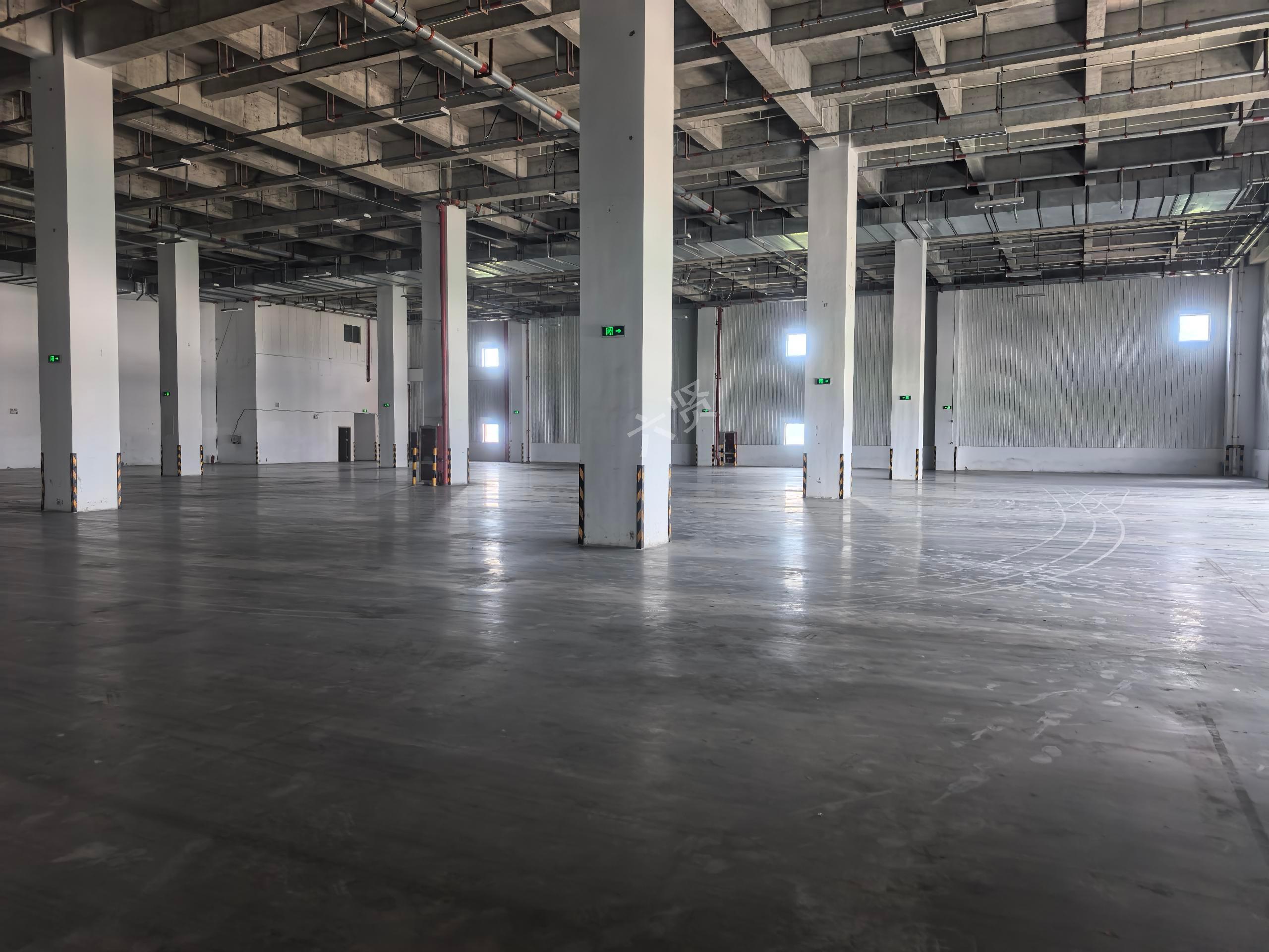 六贤-苏州工业园区金江路92号10000平米高平台仓库出租