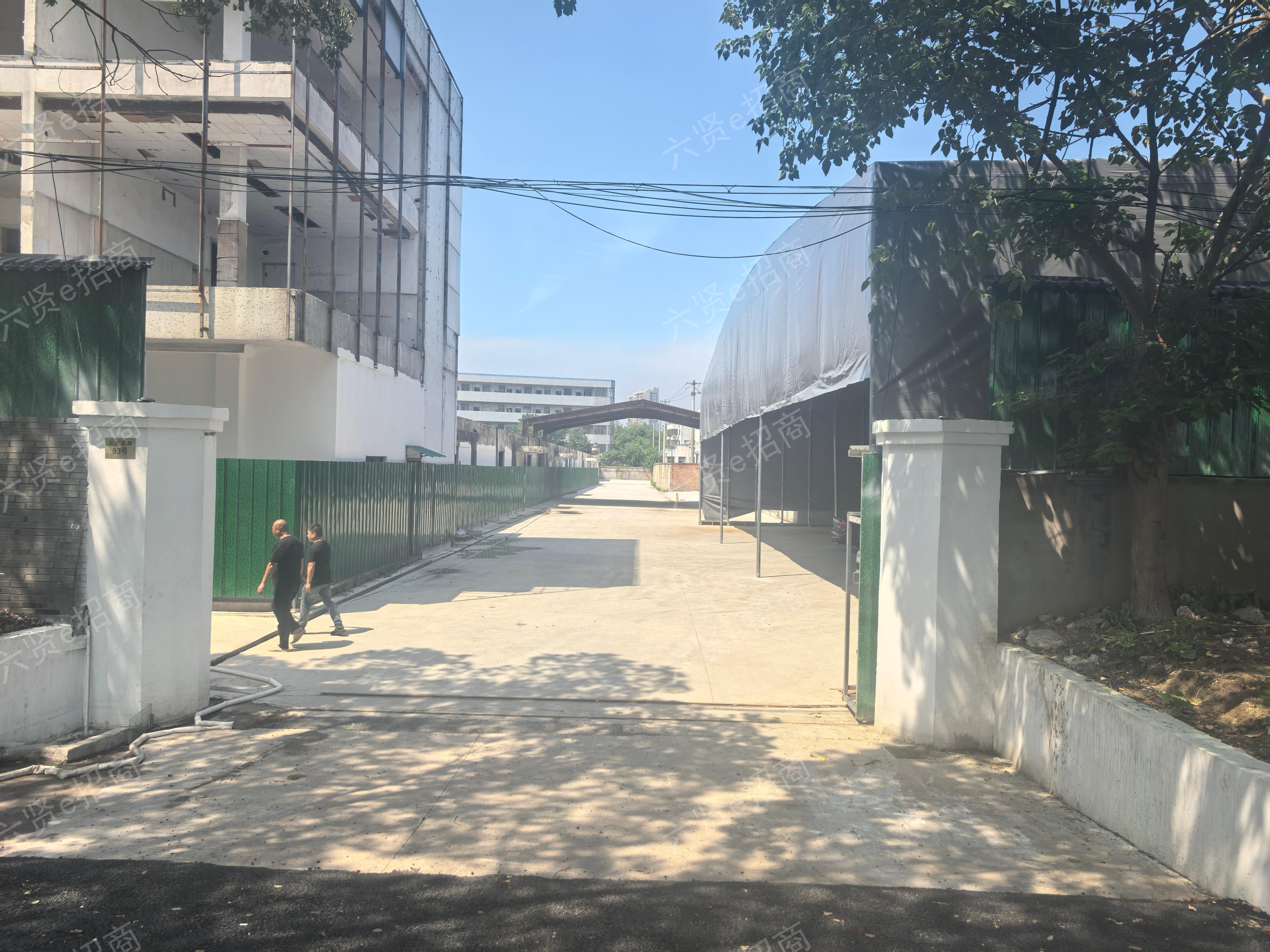 苏州吴江交通北路93号9亩水泥空地招租