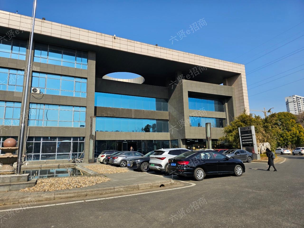 办公大楼9800㎡精装修 ，50㎡起租，宜兴市杏里路100号