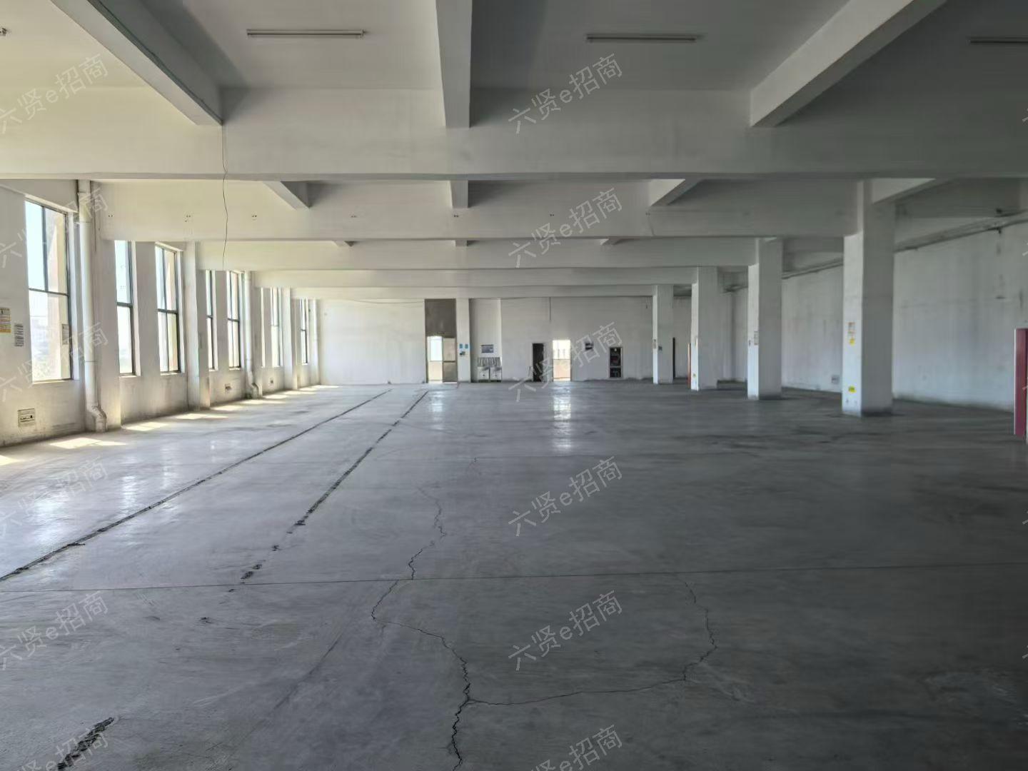 出租云林3楼700平仓库带大货梯