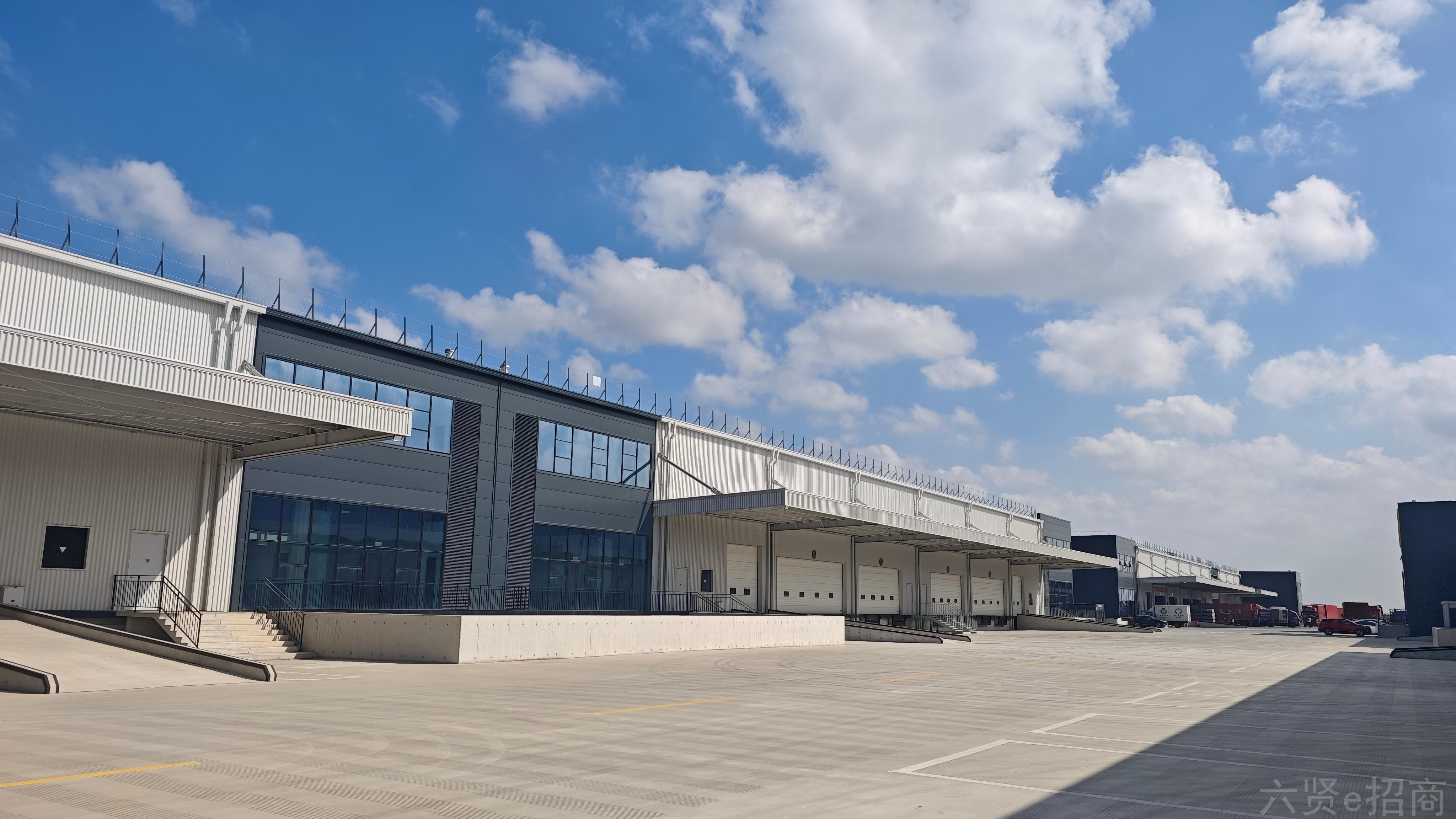 青阳镇桐业路37号双层坡道库，一层双边，二层坡道高标库招租啦