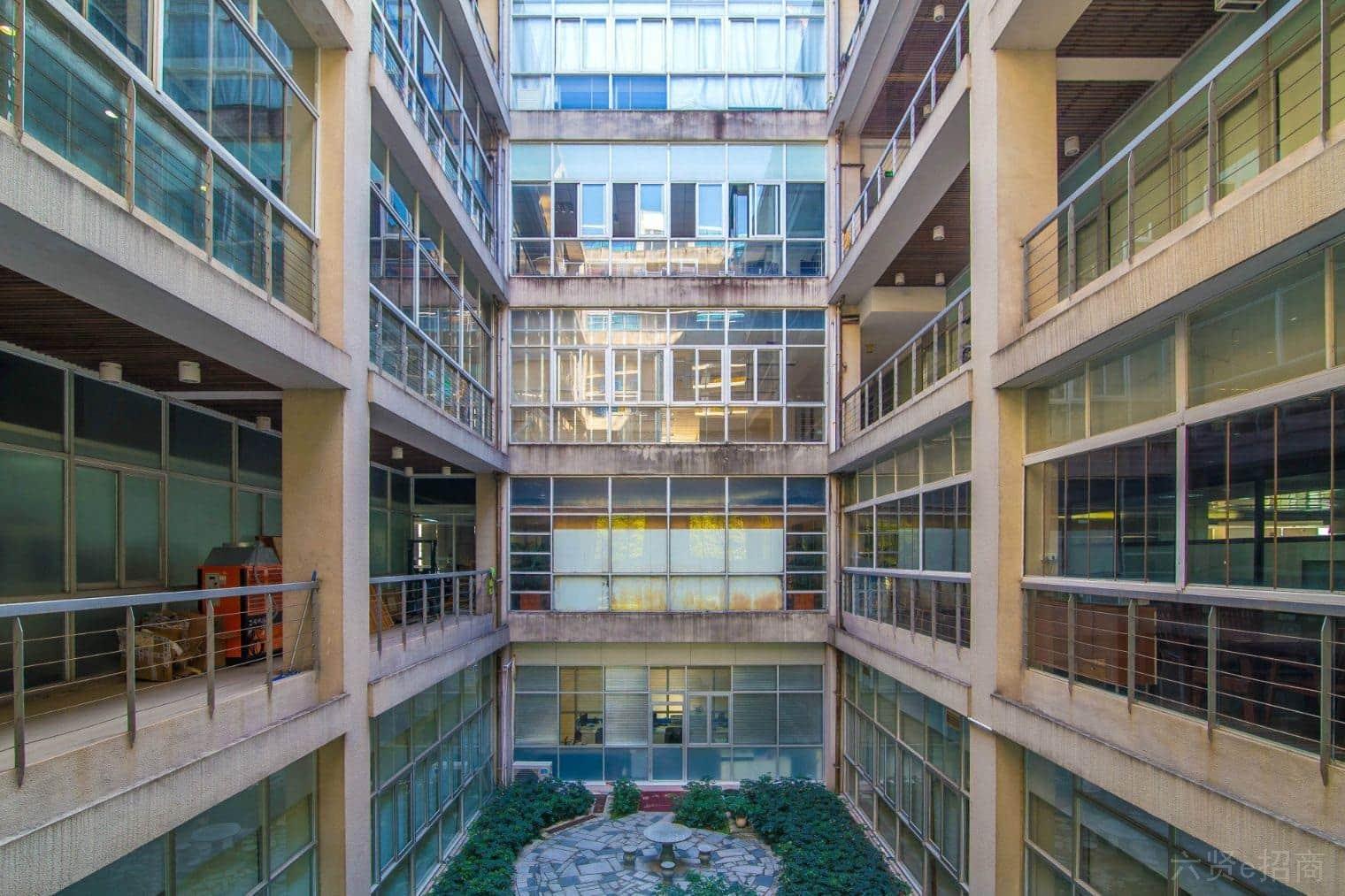 深圳生产力大楼两千平清水厂房招租啦，可拆分出租，定制改造