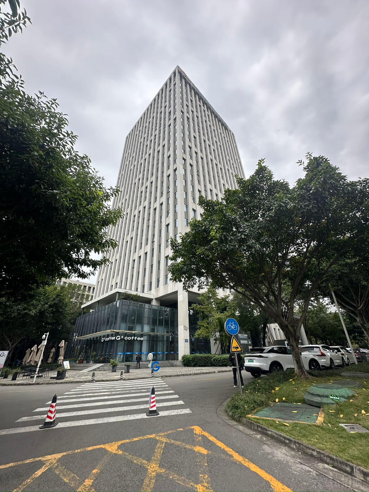 软件园G1移动互联创业大厦商办招租啦，天地墙简装周边业态丰富