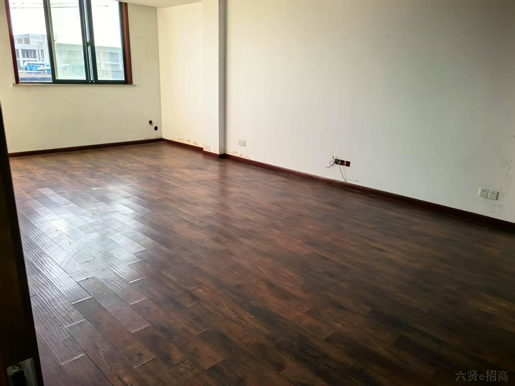 锡兴路16号精装办公室招租中，面积2950平，产证齐全